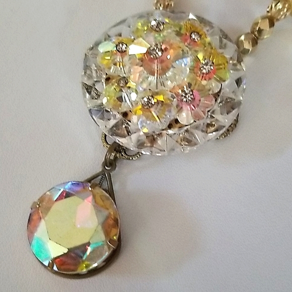 NWT Repurposed Hand Crafted Vintage Jewelry Assemblage Crystal Necklace - Picture 3 of 16
